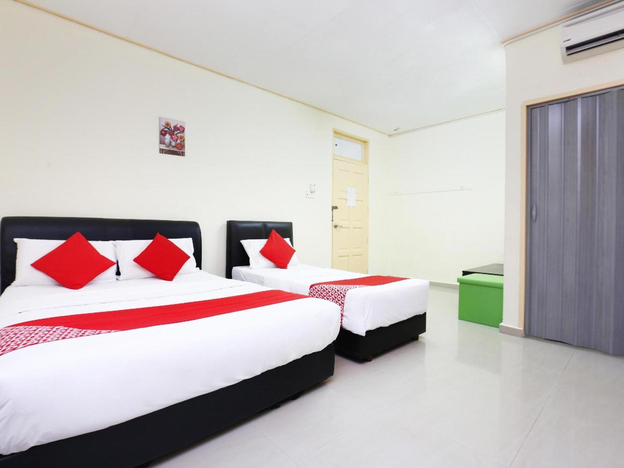 Super Oyo 89640 Hotel Pelangi Marang Dış mekan fotoğraf