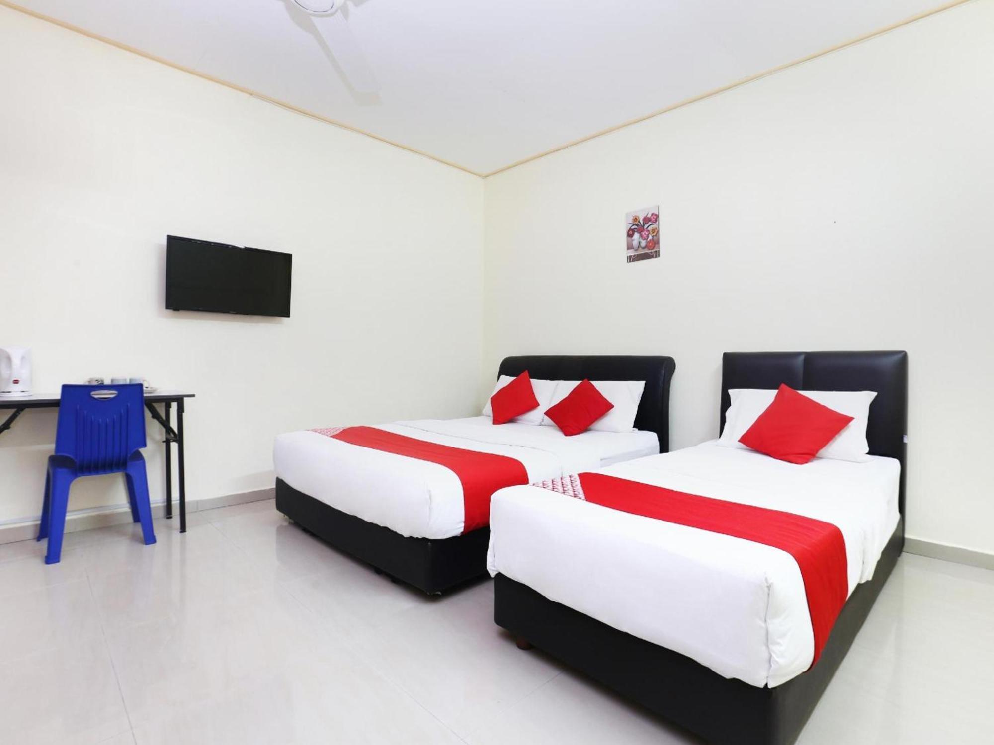 Super Oyo 89640 Hotel Pelangi Marang Dış mekan fotoğraf