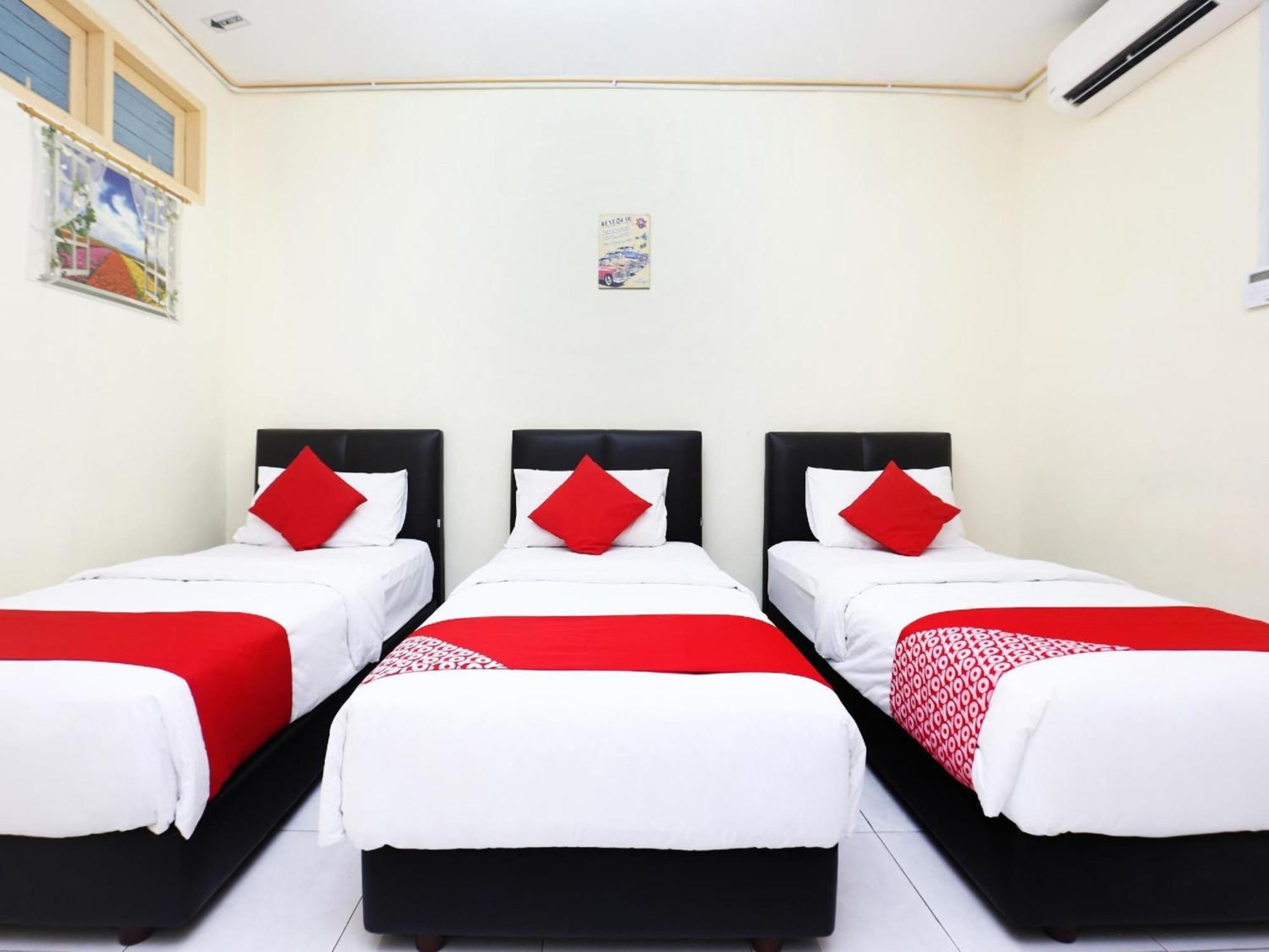 Super Oyo 89640 Hotel Pelangi Marang Dış mekan fotoğraf
