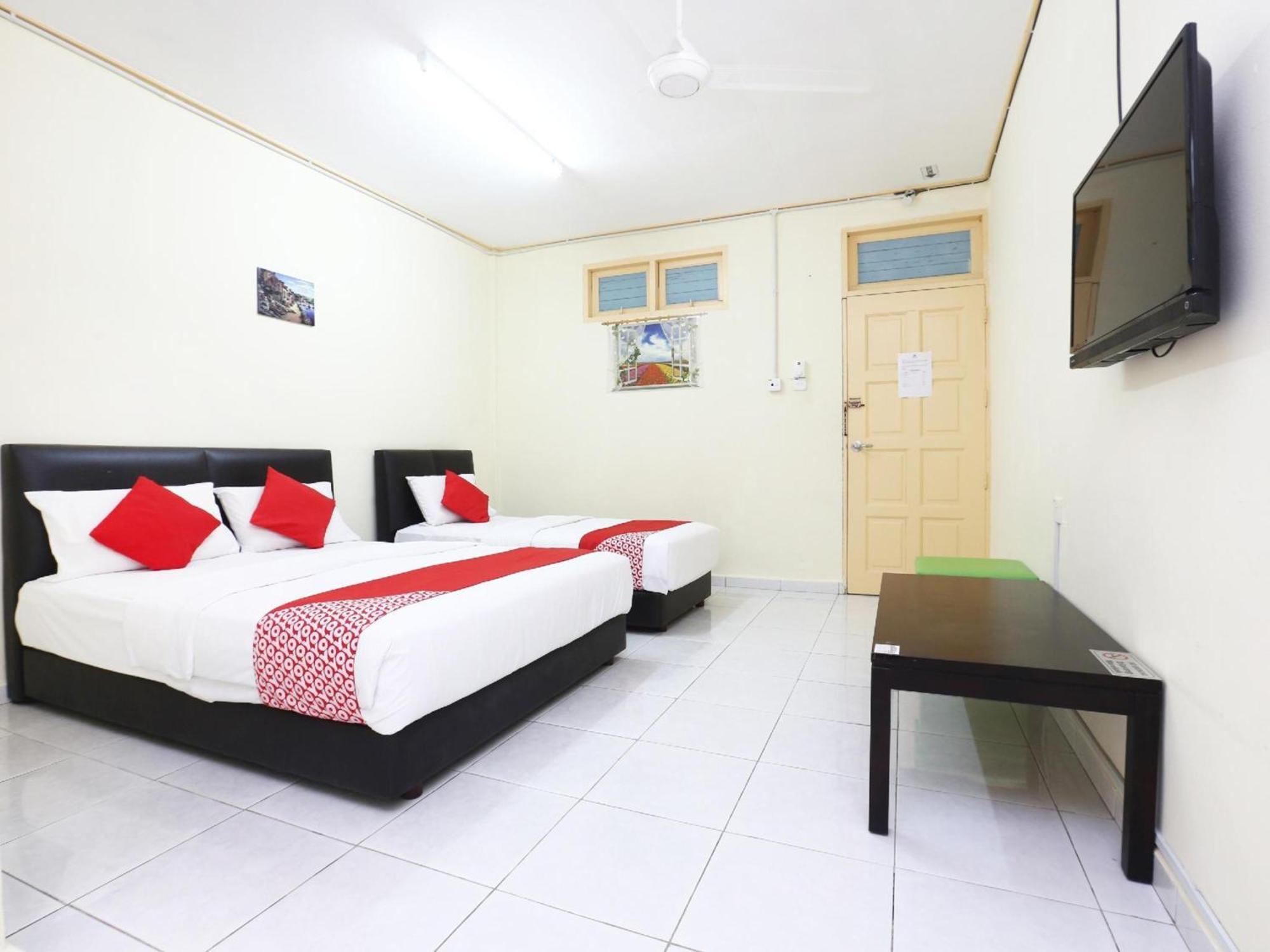 Super Oyo 89640 Hotel Pelangi Marang Dış mekan fotoğraf