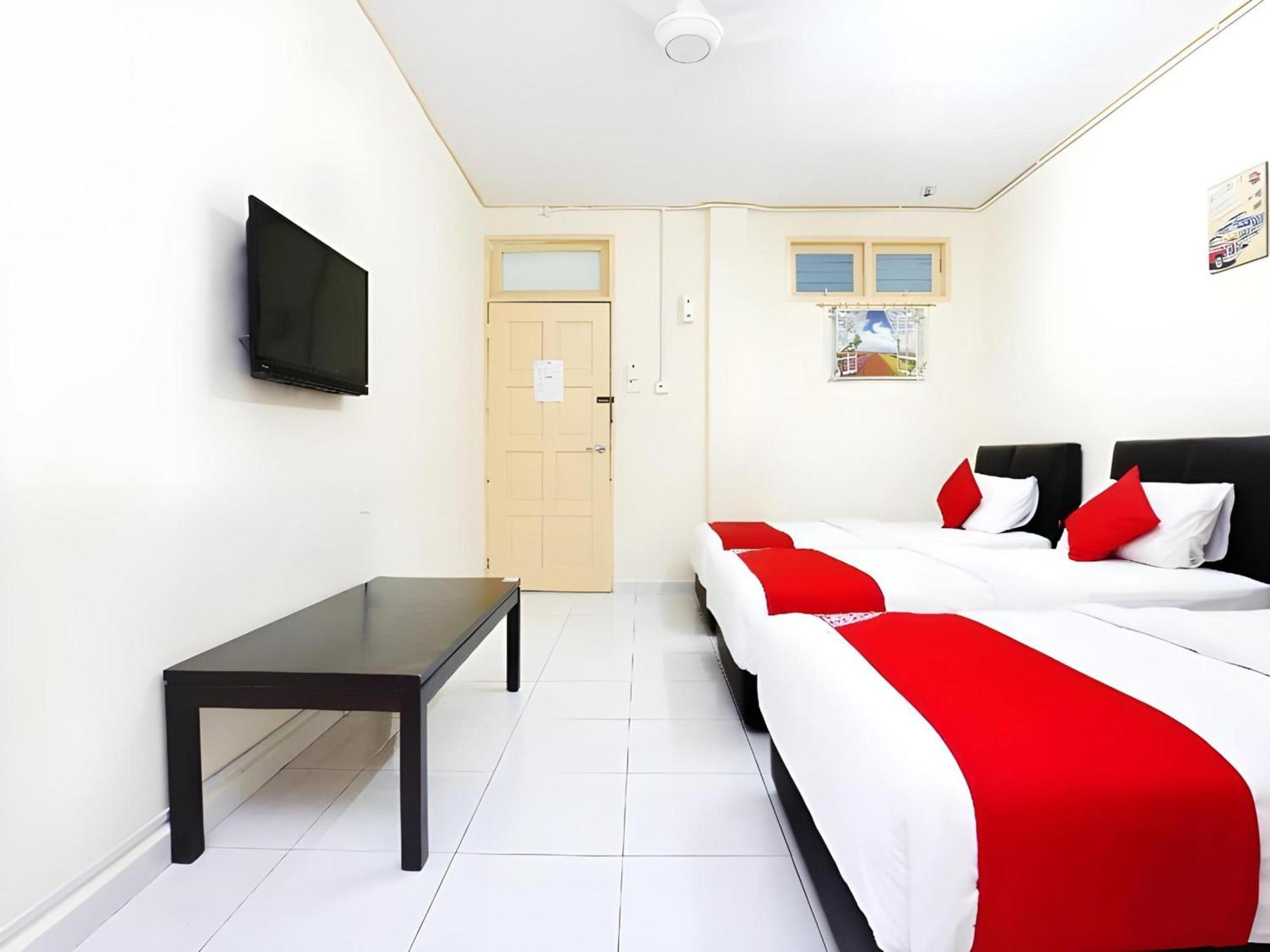 Super Oyo 89640 Hotel Pelangi Marang Dış mekan fotoğraf