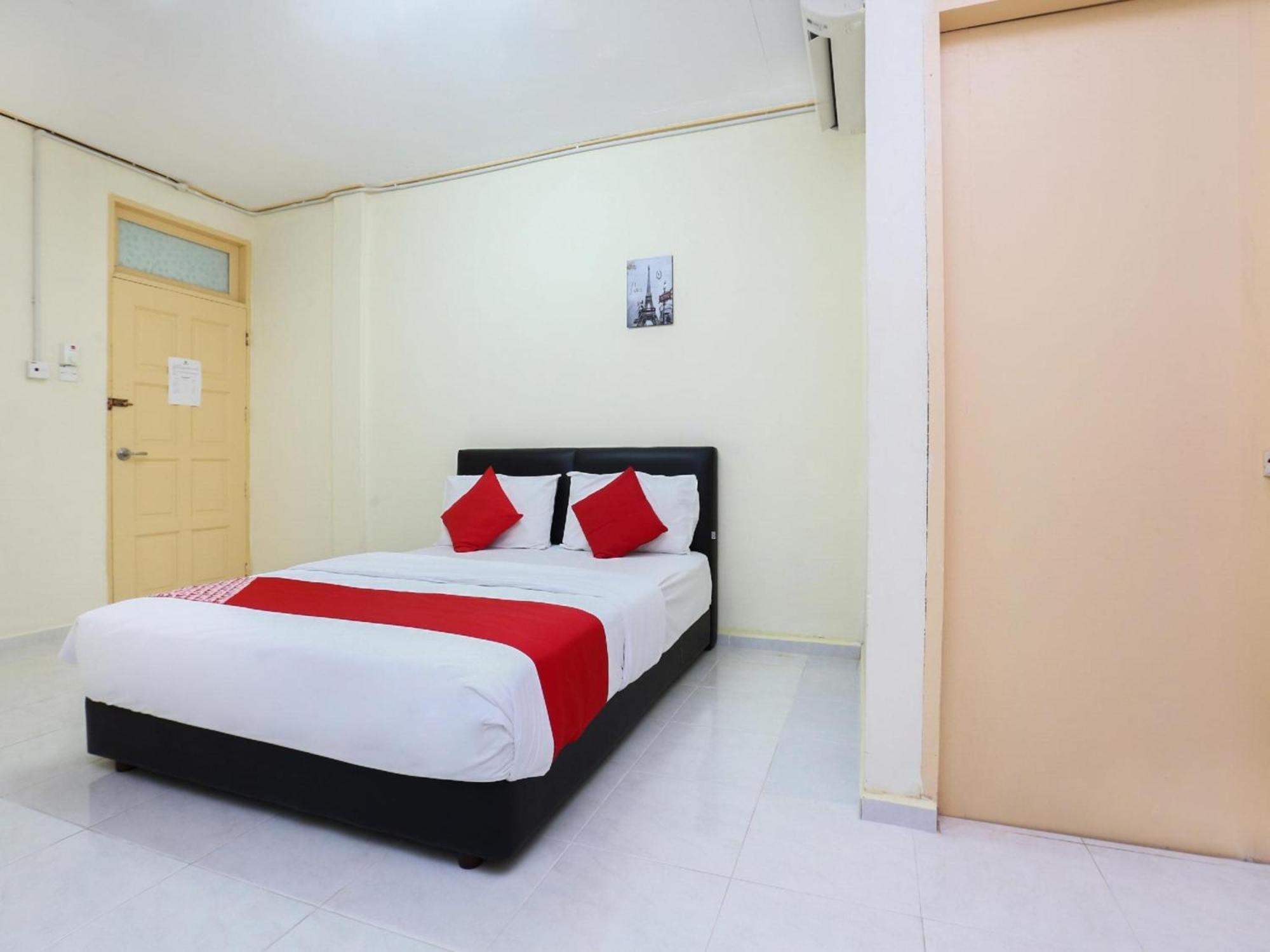 Super Oyo 89640 Hotel Pelangi Marang Dış mekan fotoğraf