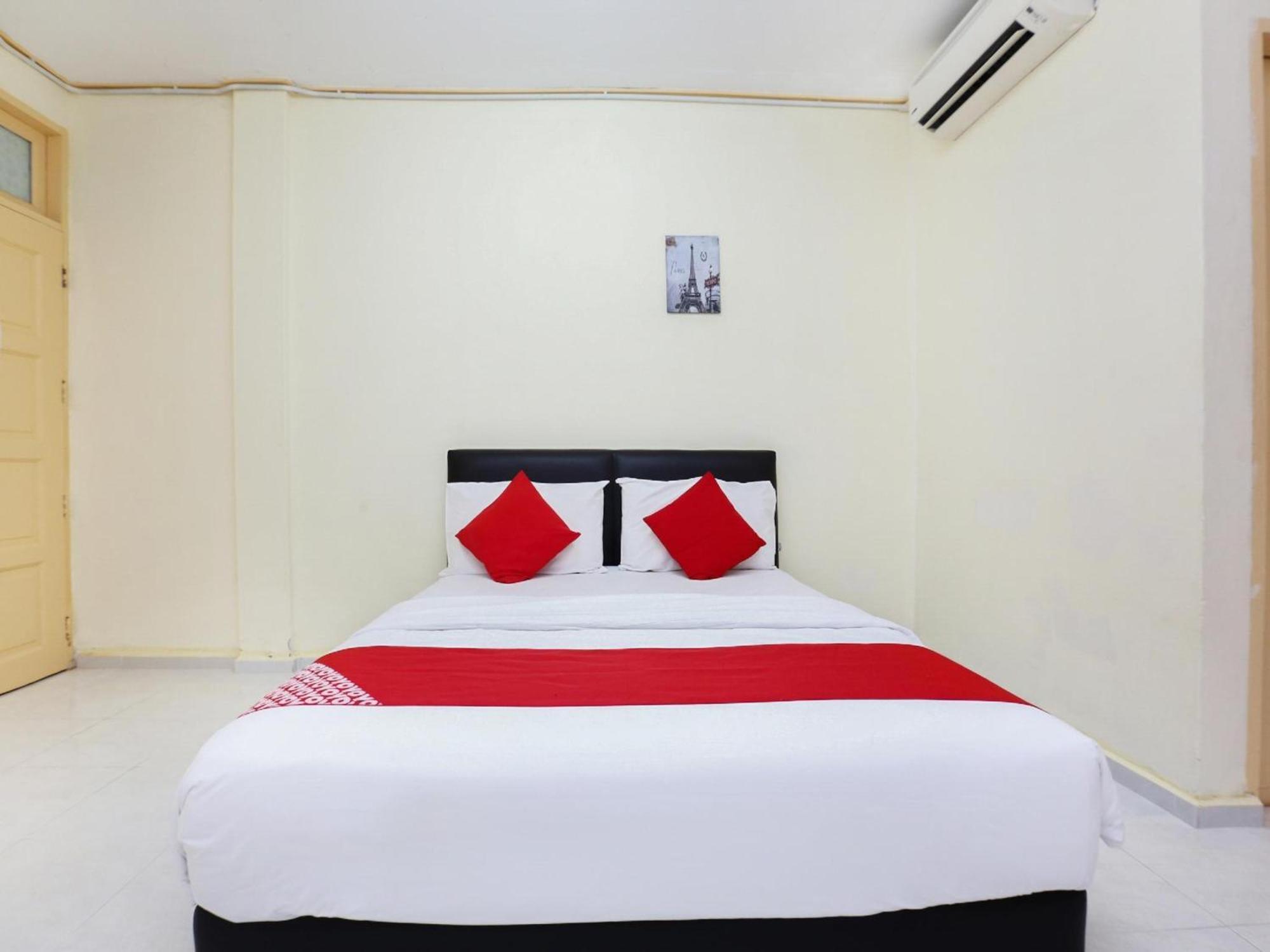 Super Oyo 89640 Hotel Pelangi Marang Dış mekan fotoğraf