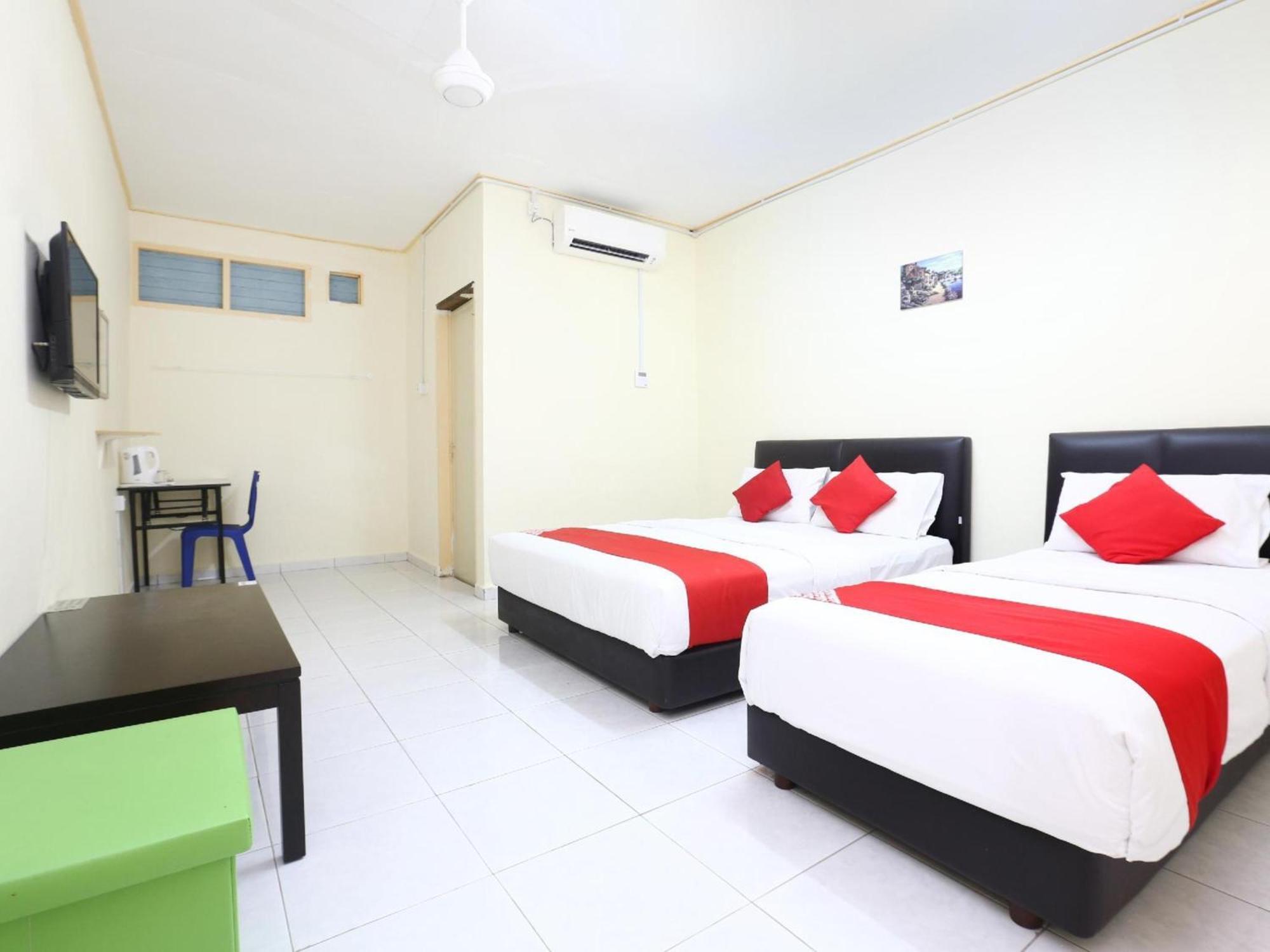 Super Oyo 89640 Hotel Pelangi Marang Dış mekan fotoğraf