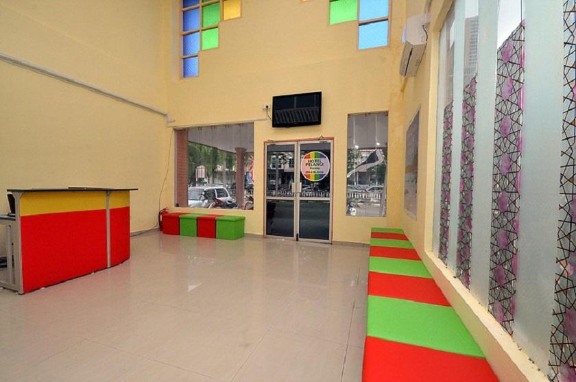 Super Oyo 89640 Hotel Pelangi Marang Dış mekan fotoğraf